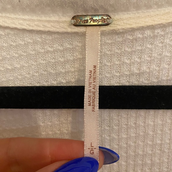 Free People ‘Casual Clash’ Top with Floral Print Balloon Sleeves - Picture 6 of 7